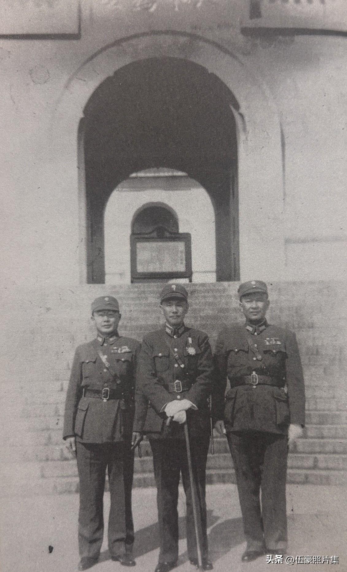 1946年2月18日，正值国民党召开“南京整军复员会议”期间。蒋介石率领何应钦、