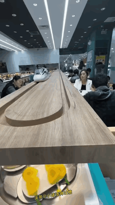 现在的饭店，都高级到这个地步了吗？