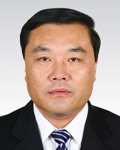 泰安的展宝卫，搞形式主义官僚主义！违规为他人谋取人事利益，大搞权钱交易

当过3