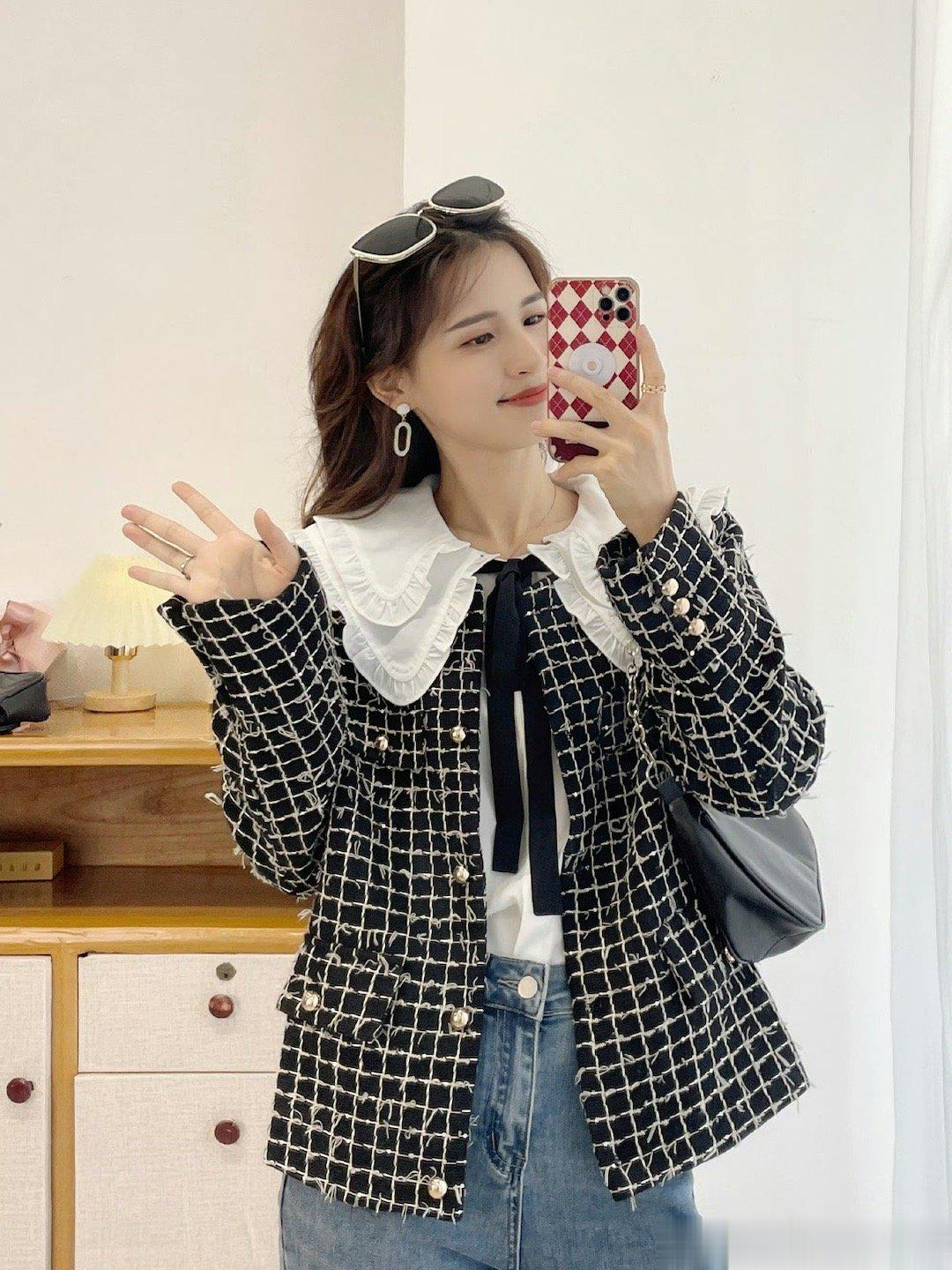 9/9     早10：00超级白搭的一款小香外套，黑色比较气质，米色看上去会温