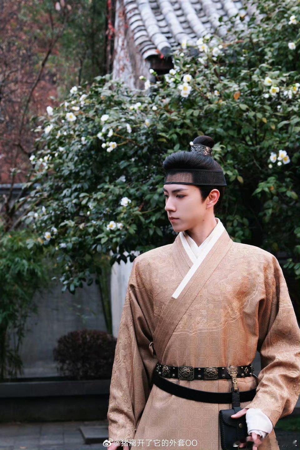 赵一博窈窈有期新造型花絮图！！古装也很帅啊！ 