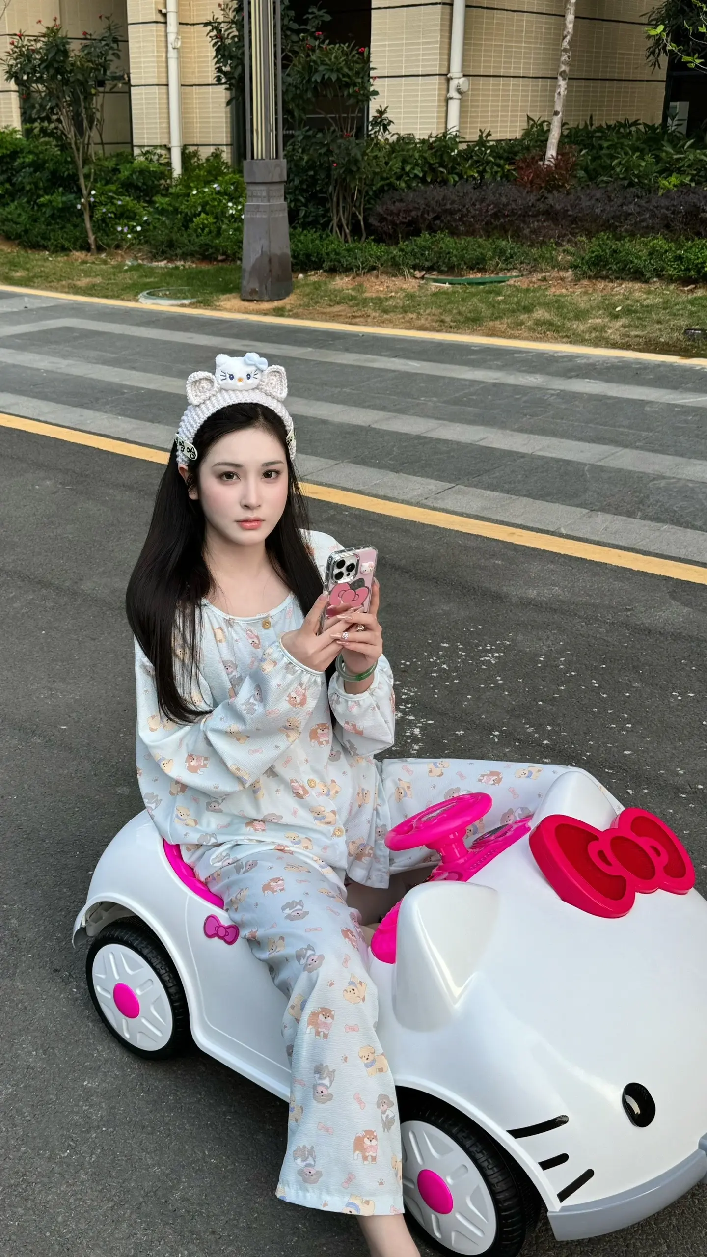 小朋友觉得幼稚，我觉得刚刚好，可爱到晕厥的kitty车，我也拥有啦！