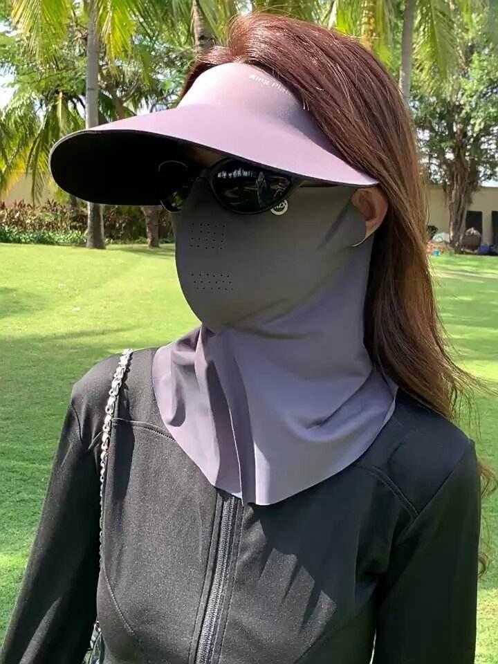 我们的女孩子对防晒已经发展到魔怔的地步了，以前夏天出门是涂防晒、打伞，现在发展到