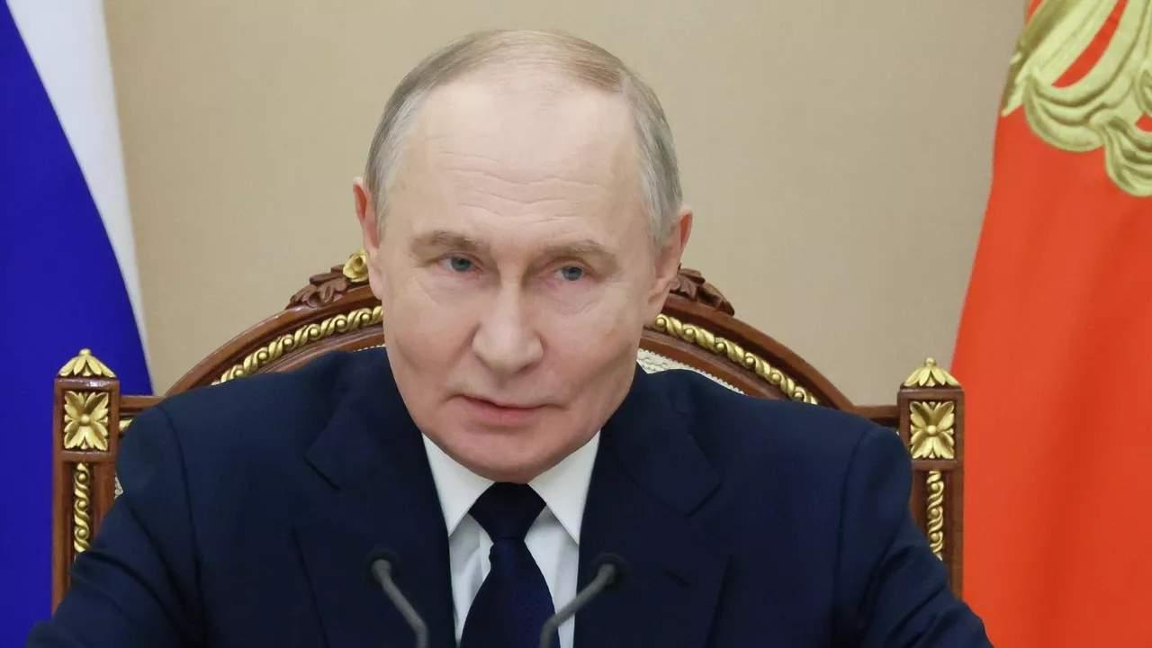 俄罗斯迎来重大利好消息！
据悉，特朗普正考虑让美国退出北约，且毫无商量的余地，原