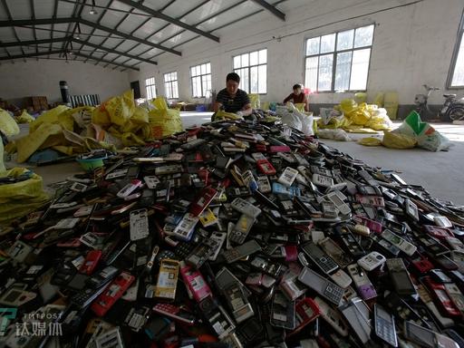 一直以为街边收旧手机是为提炼 “黄金”，结果错得离谱，一查惊出冷汗！

淘汰的破