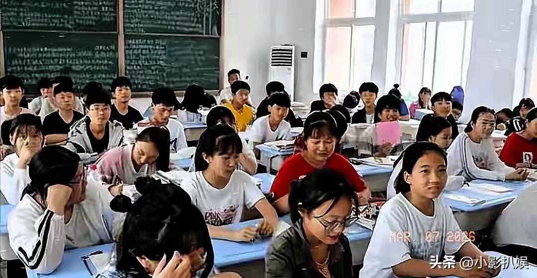 全国两会的教育新政里，增加普通高中学位供给这一举措，狠狠戳中了万千家长的心声，也