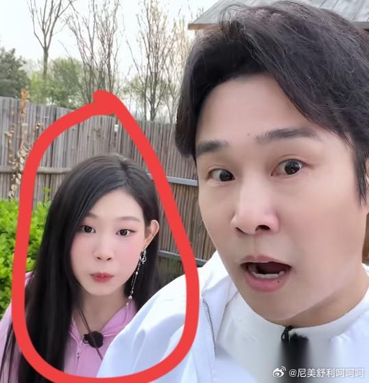 小沈阳的算盘，可能打错了，他女儿沈佳润的王炸，根本不是唱跳。  都以为小沈阳要砸
