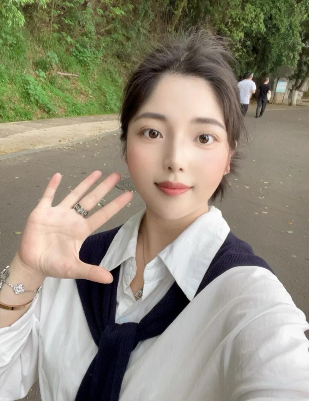 长沙烈士公园就是一个巨大的能量
来烈士公园吸氧+充电！城市绿肺+红色信仰，双重能