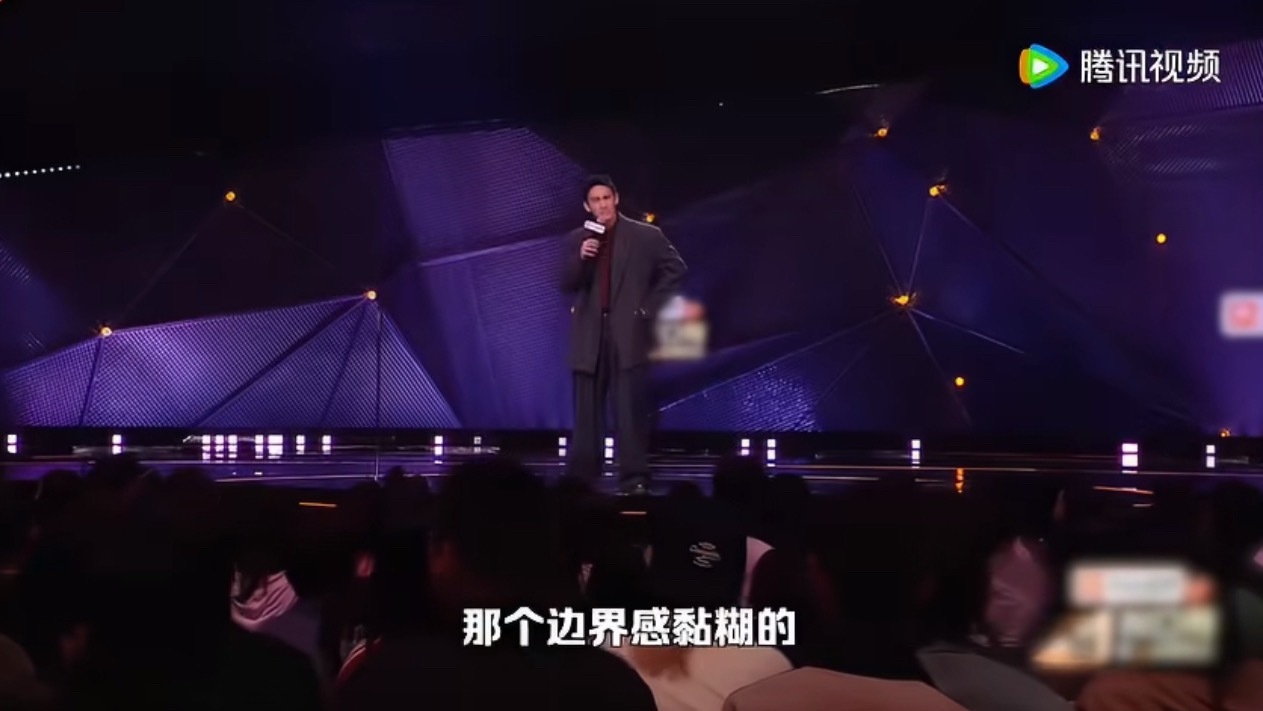 谁试过在年夜饭要一副公筷家庭聚餐最尴尬的瞬间莫过于热情亲戚不停往碗里夹菜，明明心