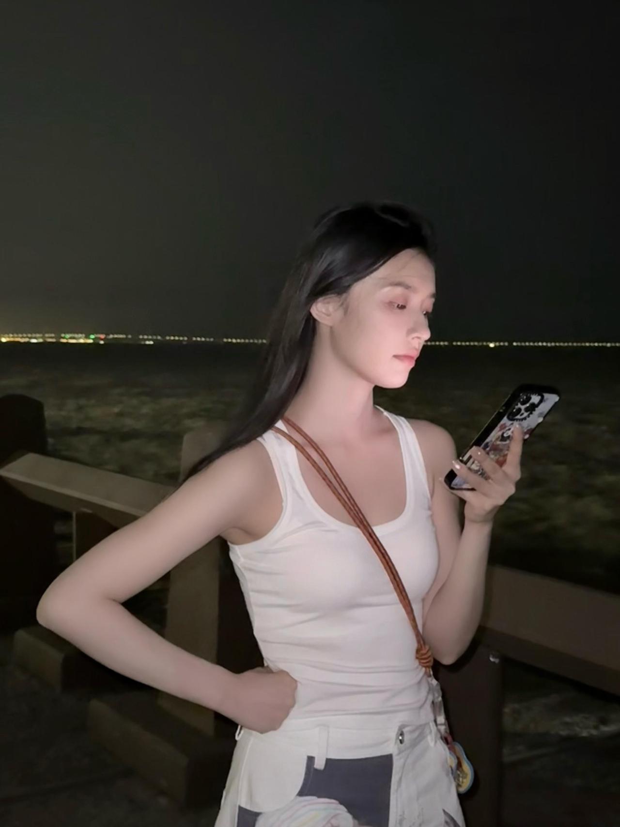 林允