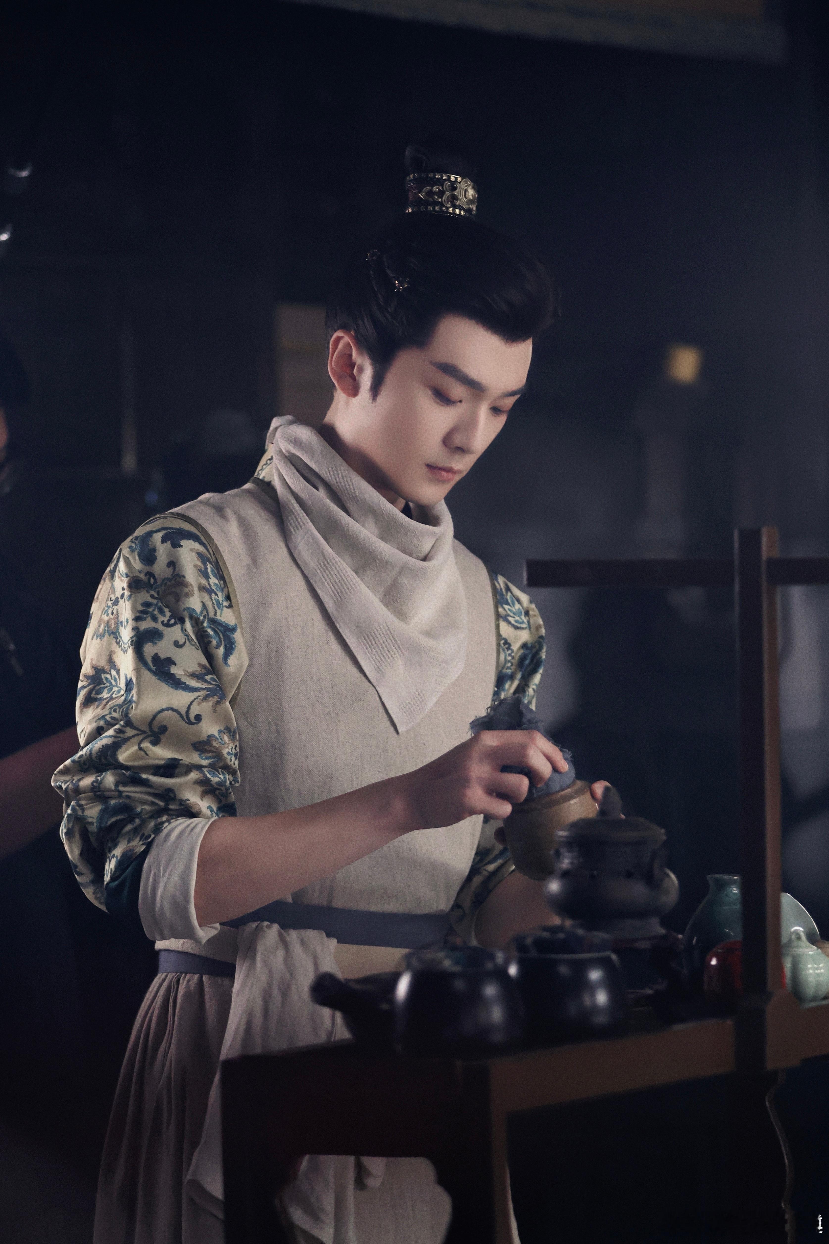 这剧猜中开头猜不到结局御赐小仵作2 现在每集都有反转，我已经不敢随便站队了，上一