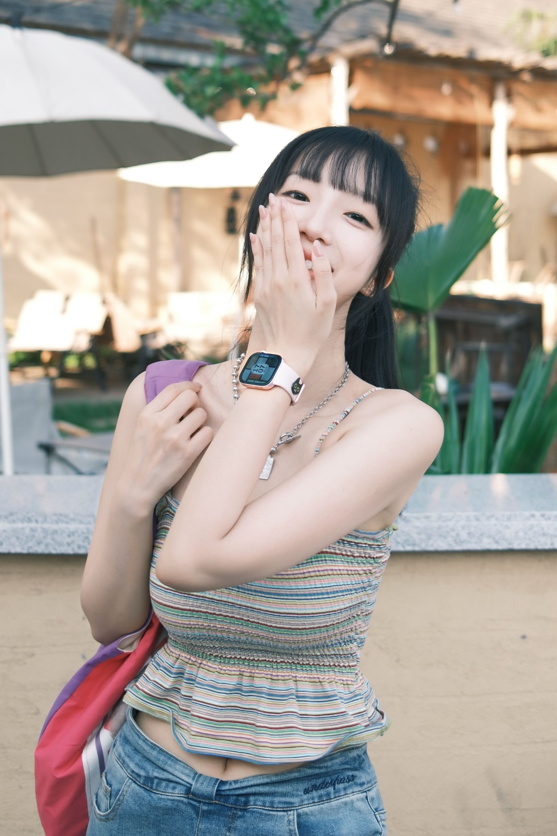 六月来啦炎热的夏天也来啦～宝宝们天气再热也要记得多出门走走感受阳光 在本就炎热的