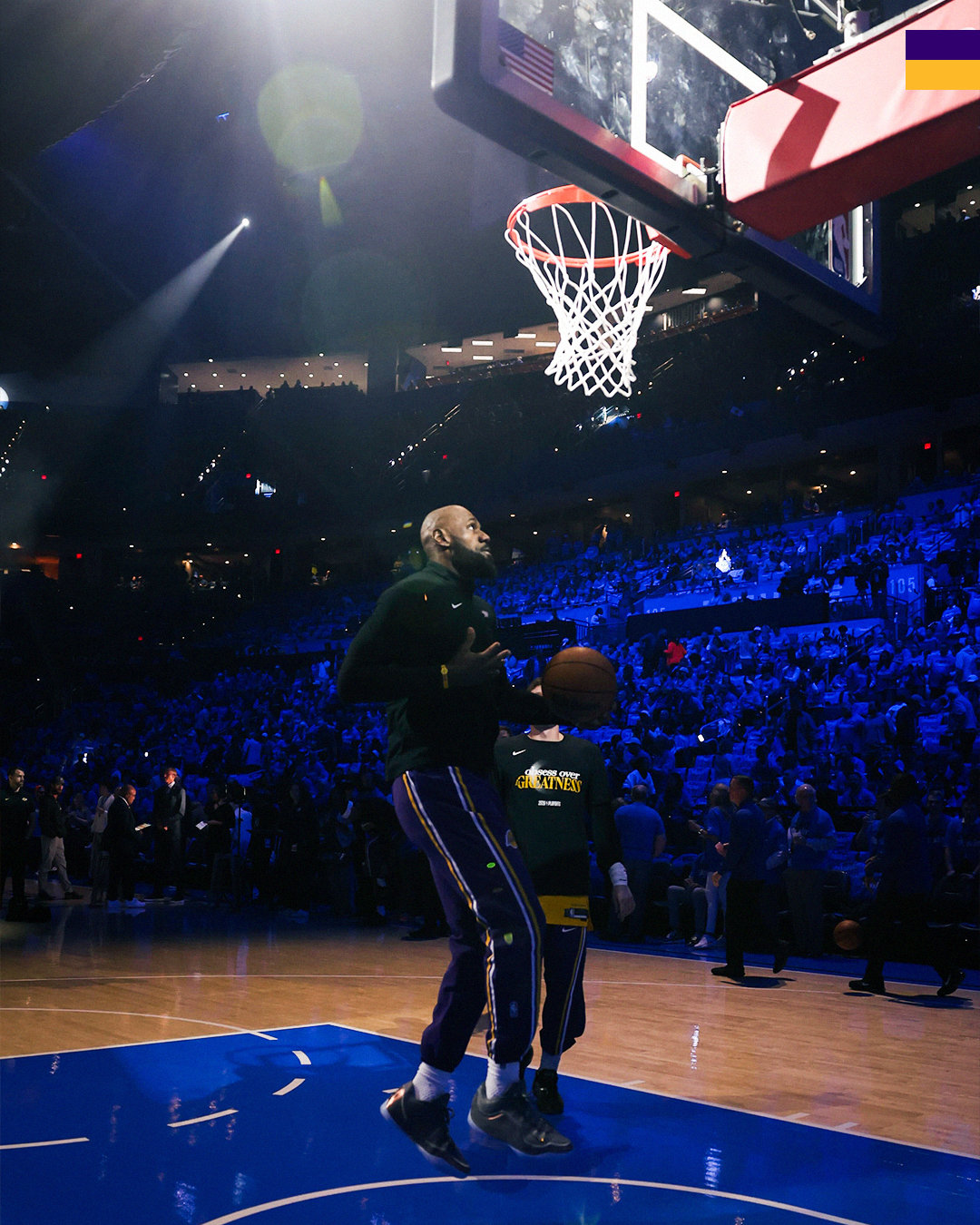 湖人vs雷霆 比赛开始💪NBA季后赛 痴于伟大 事在湖人为