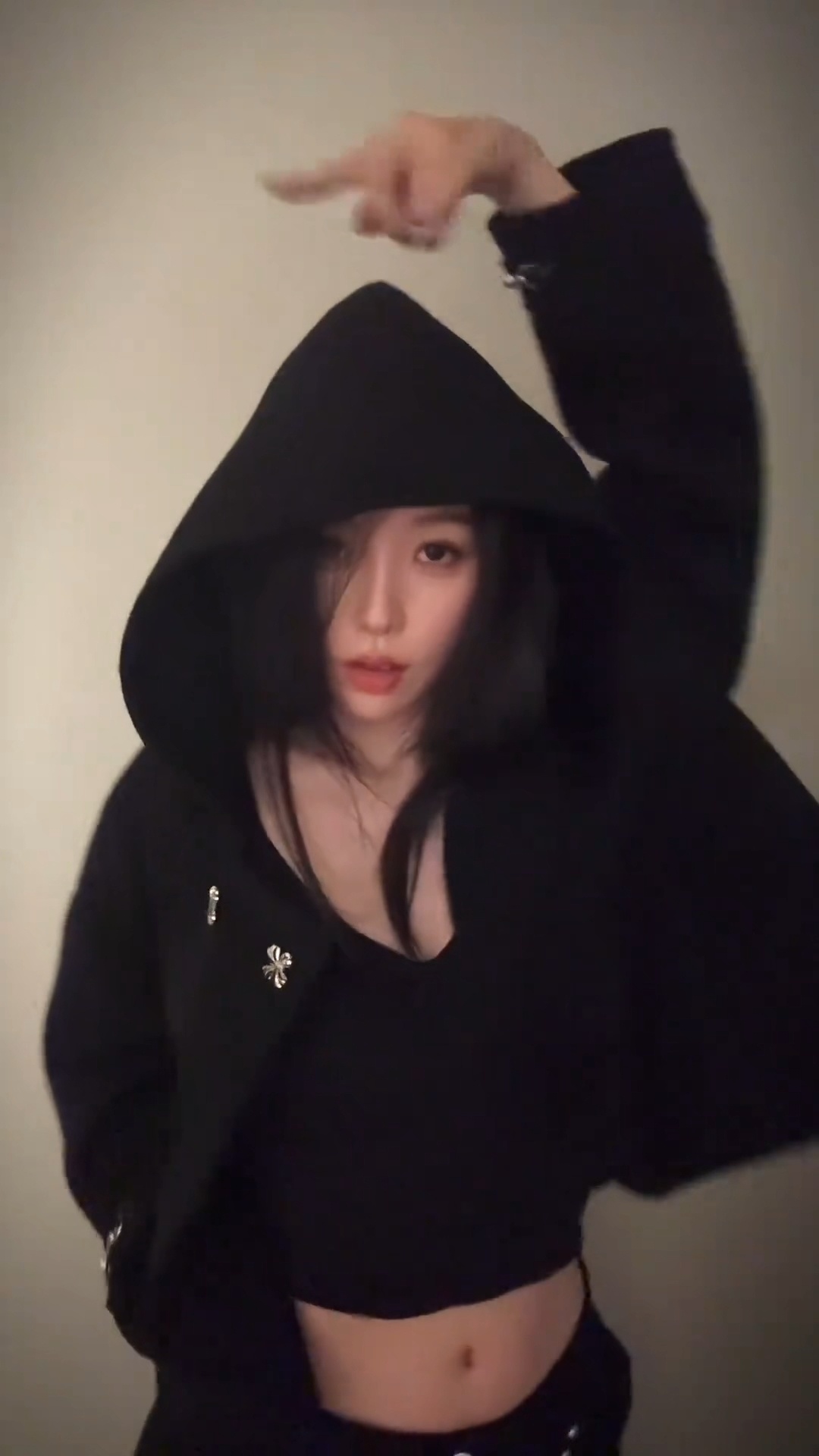 是的 防沉迷系统也抵不住虞书欣