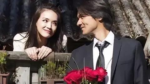 那时他们一定是真爱！舒淇和冯德伦的结婚照。
#舒淇美不美# 
#影视明星的魅力#