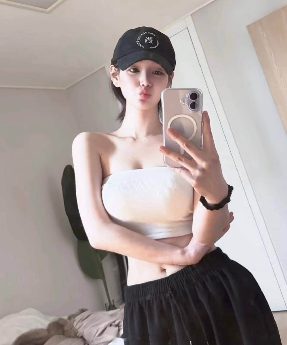 只有成熟的成年人才懂iPhone的好！一转眼iPhone都成年了 ​​​