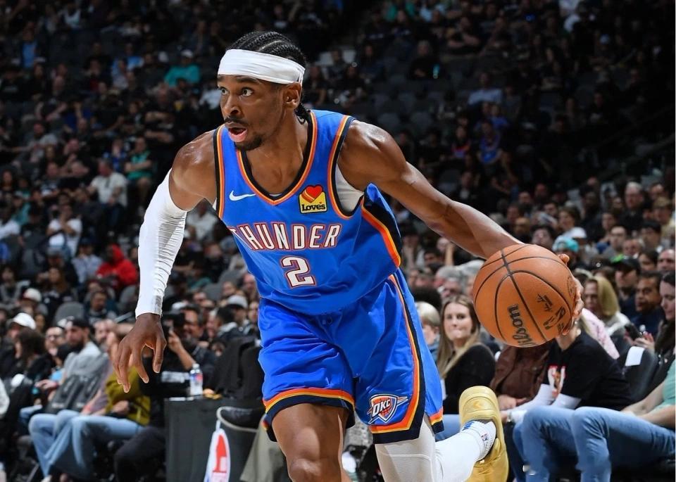 年度关键球员——谢伊·吉尔杰斯-亚历山大作为NBA近些年才推出的新奖项，今年的年