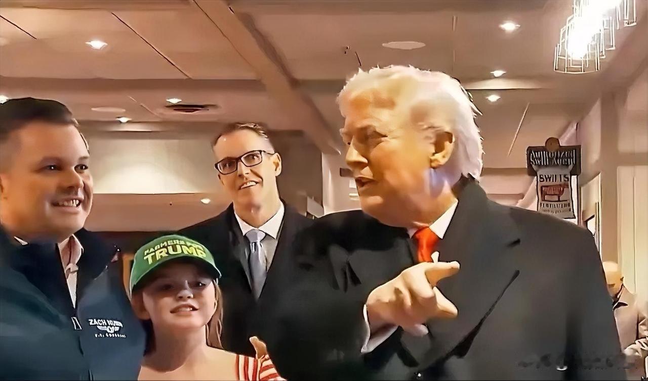 ABC新闻记者:“总统先生，您政府的一些官员已将亚历克斯·普雷蒂列为嫌疑人……。