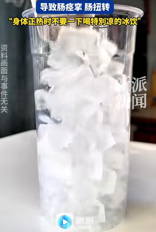 “太让人揪心了！”河南郑州，大热天里一名七岁小男孩在外疯玩出了满身大汗，又接连喝