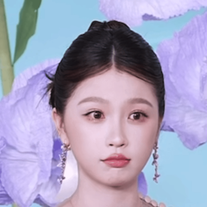 都说不给眼神，可是看见下家活成这样，你能忍住不笑？ 