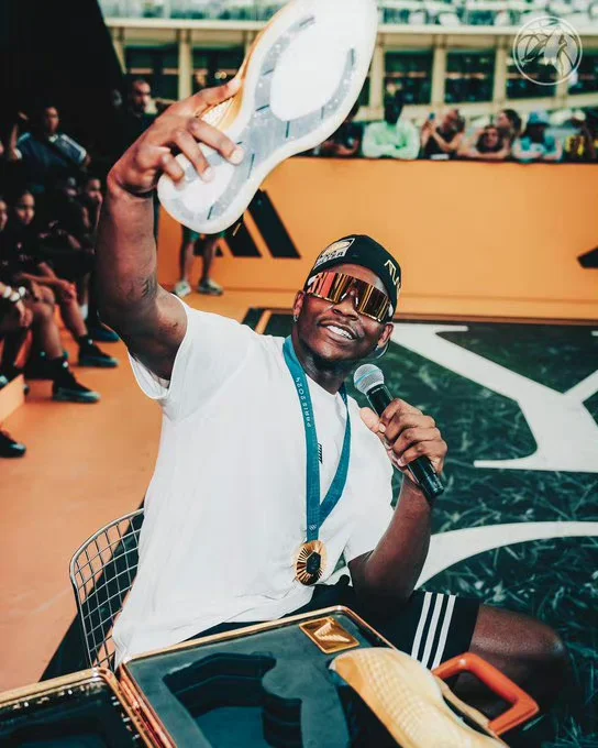 Adidas AE1奥运配色以及金牌配色，见证华子男篮奥运夺金一路征程...