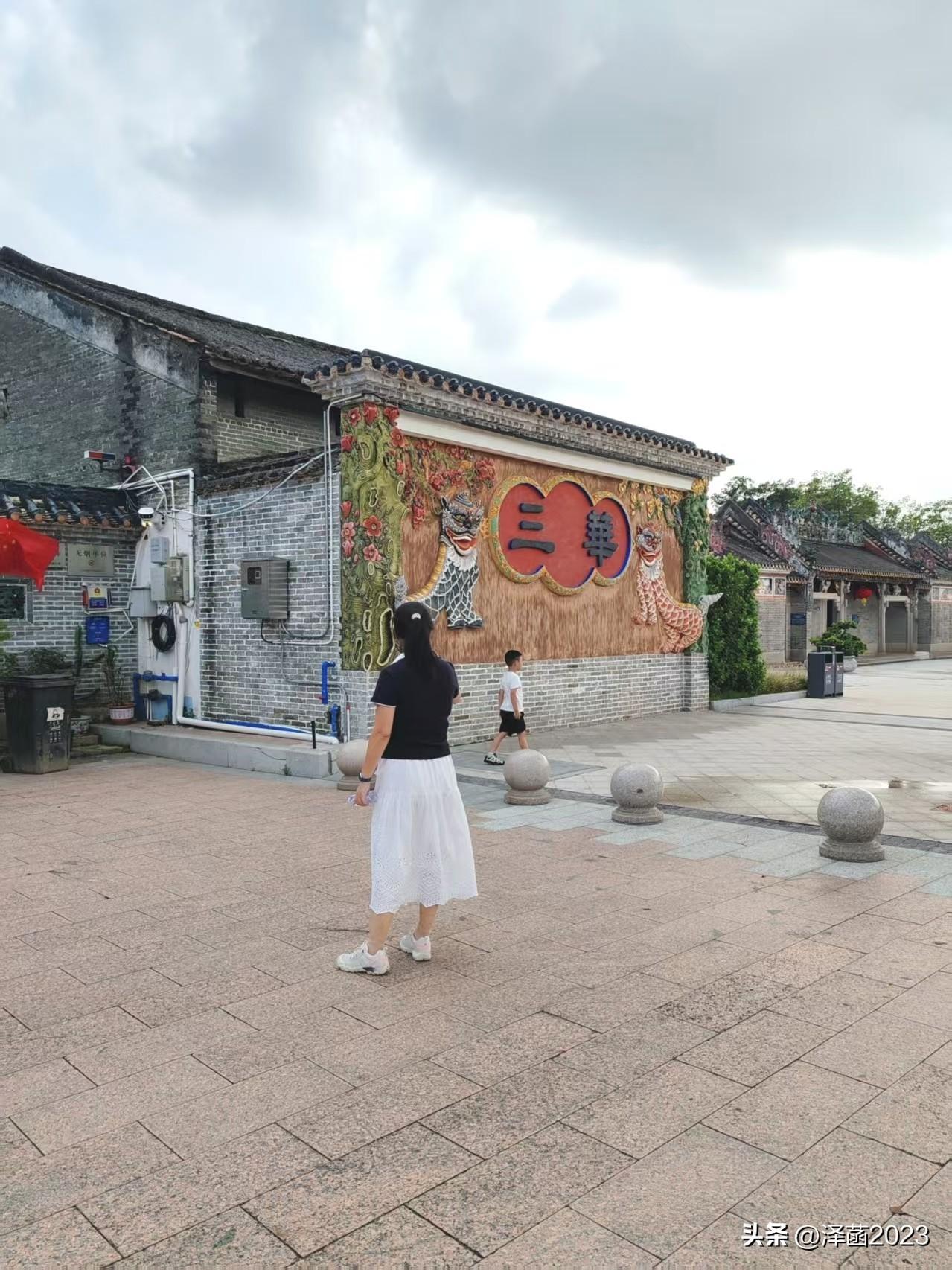 广州花都三华村(免费)
交通：（仅供参考）
地铁+公交
1.乘坐广州地铁3号线（