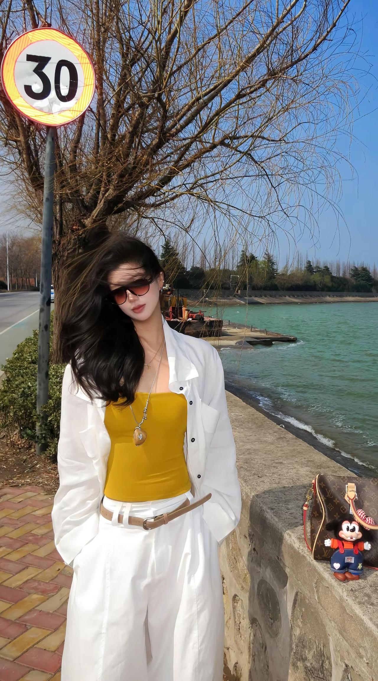 我的日子爽的要命 谁在意你那些话 是羡慕还是嫉妒春夏穿搭 心态决定状态 白色亚麻