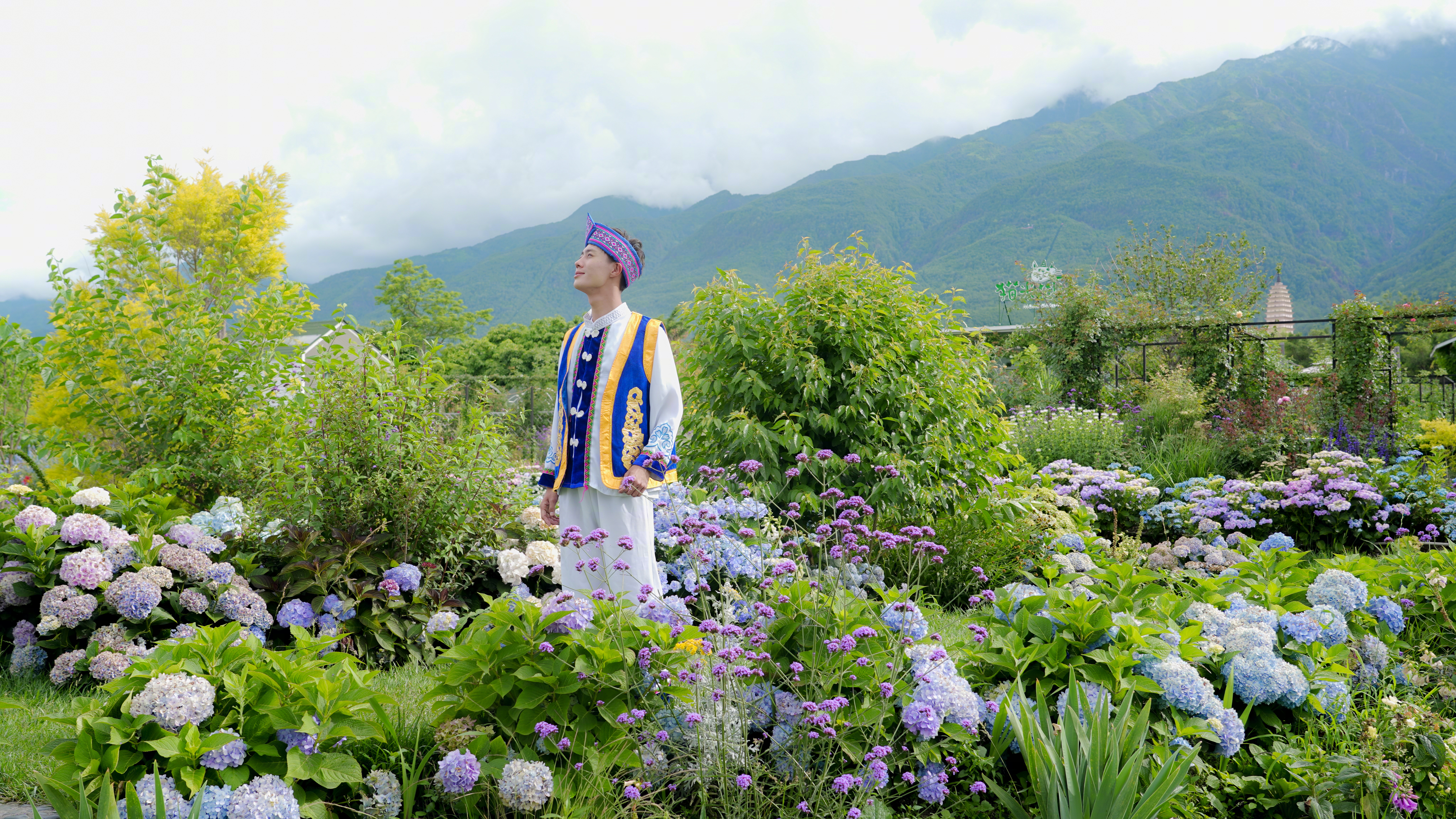 #焕新团云南民族造型走秀##焕新环游传# 这一次，有机会跟随焕新团来了一场别具特