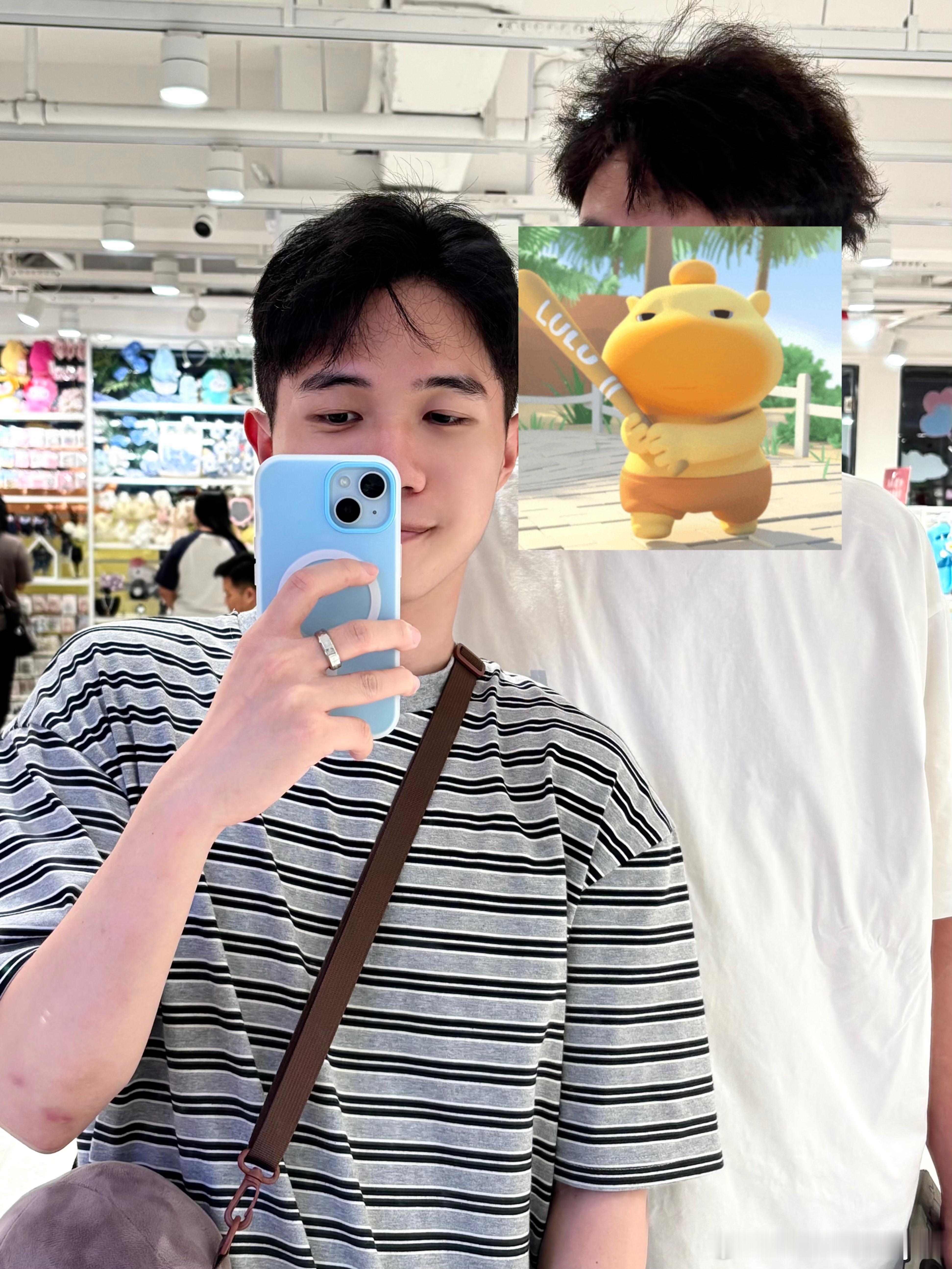我所幻想的未来是每一天醒来都能看到你 ​​​