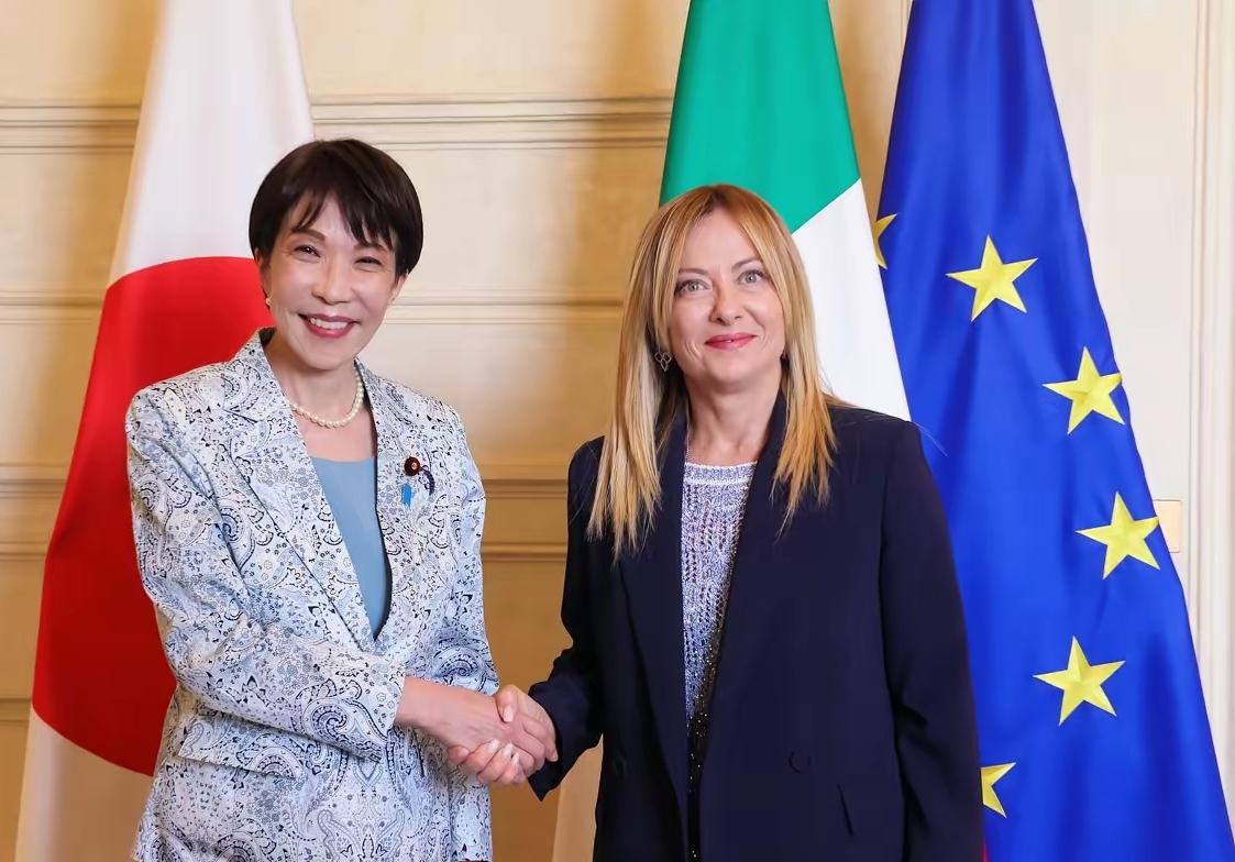 高市早苗在意大利发文

据日本媒体报道，日本首相高市早苗15日发文，称她当天在意
