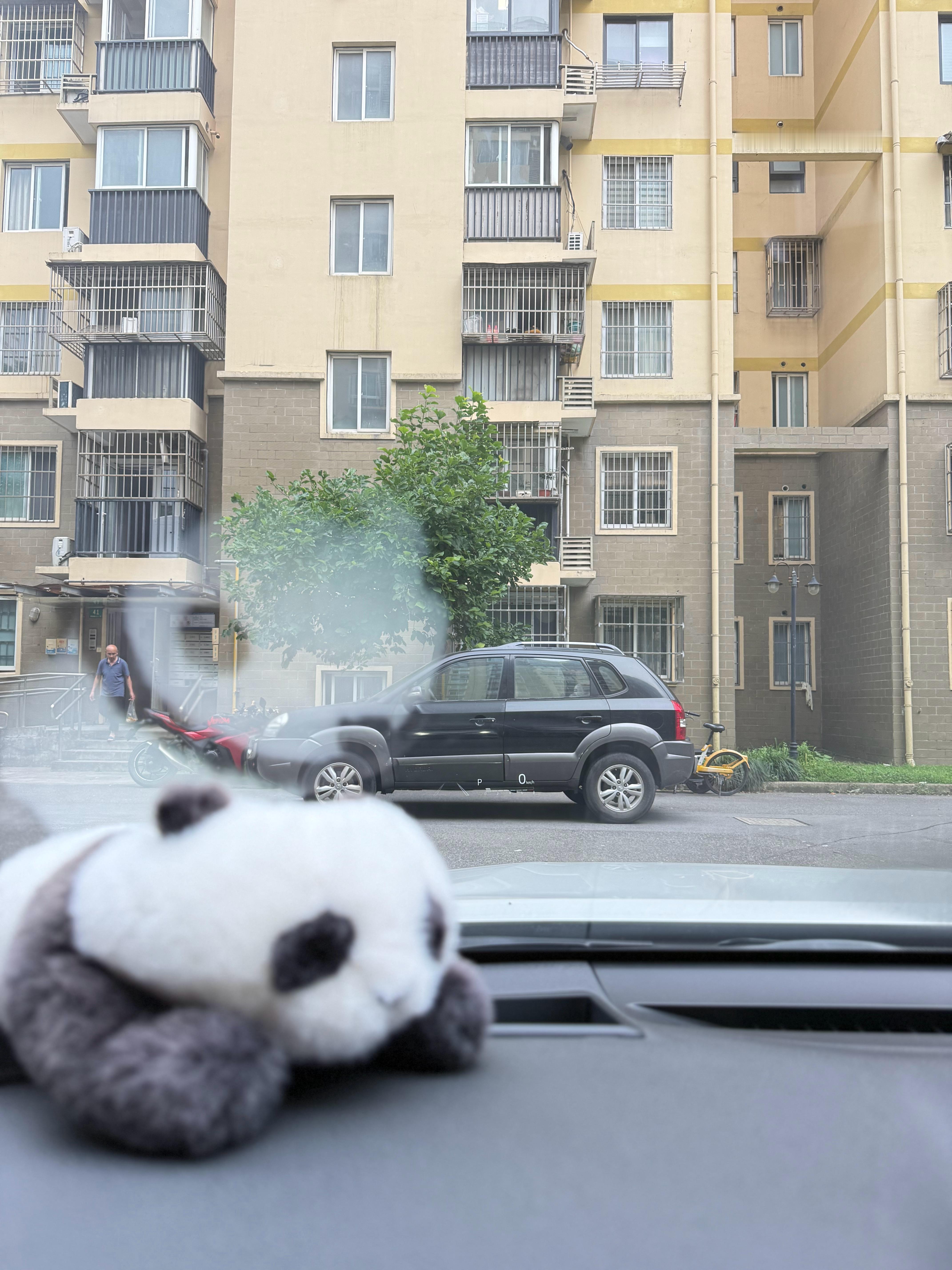 巴威我等你～🚗还是勇敢地停在了地面 上海