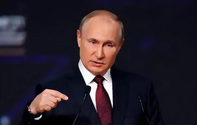 四面八方全是俄军，俄罗斯发动最大规模空袭！泽连斯基警告乌处境不妙，紧急喊话美西方