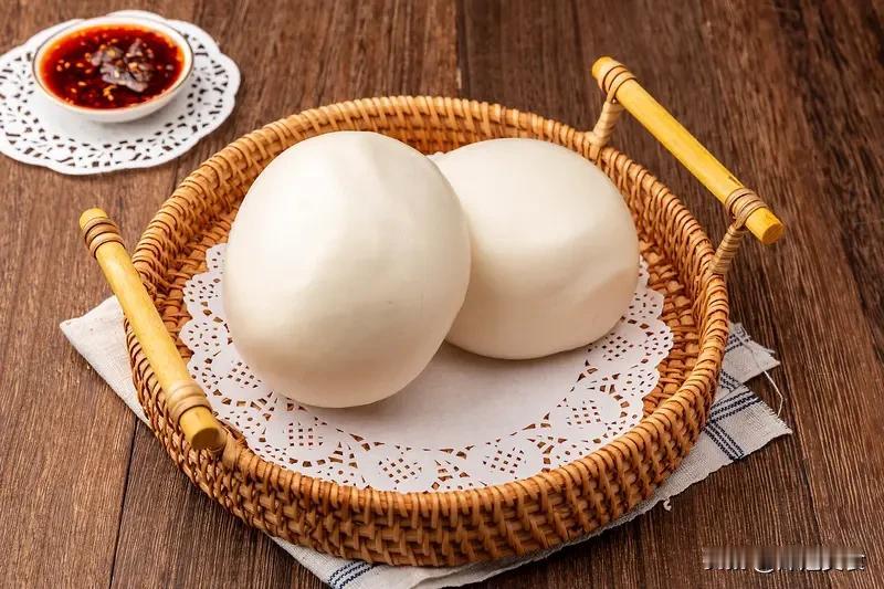 宝子们！在家蒸馒头总翻车？今天用「观点+案例+总结」拆解5个关键，照着做再也不塌