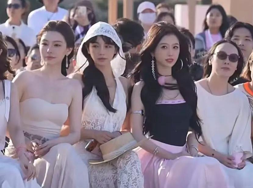 虞书欣还没有旁边的网红像明星呢