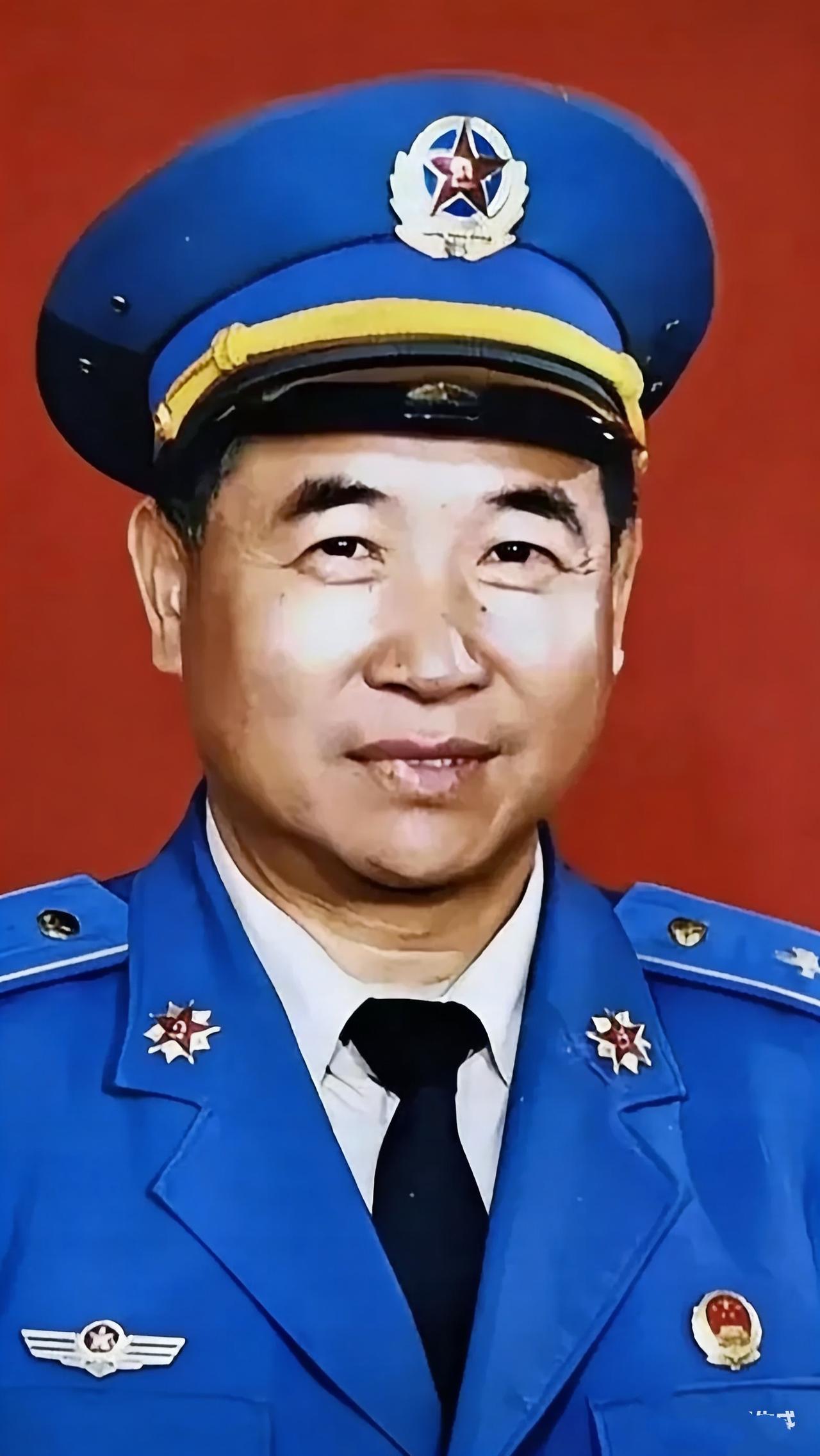 刷到新华社的讣告，心里沉了一下。

96岁，原陆军指挥学院院长。正兵团职，这个词