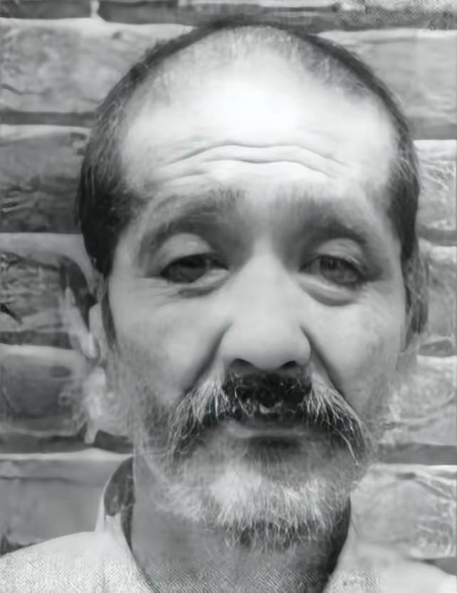 77岁老僧临刑前苦苦哀求：别打我的头！揭开他隐藏26年的滔天罪行
 
刑场上，一