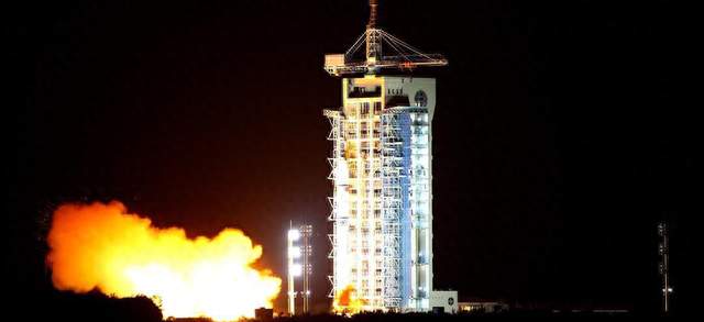 10 月 14 日，393 纳米到1550 纳米，一次改写规则的换频