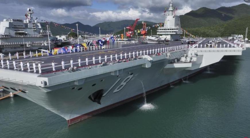 网友认为，福建舰入列服役后带上我们的歼35，空警600和055大驱等，至少应该去