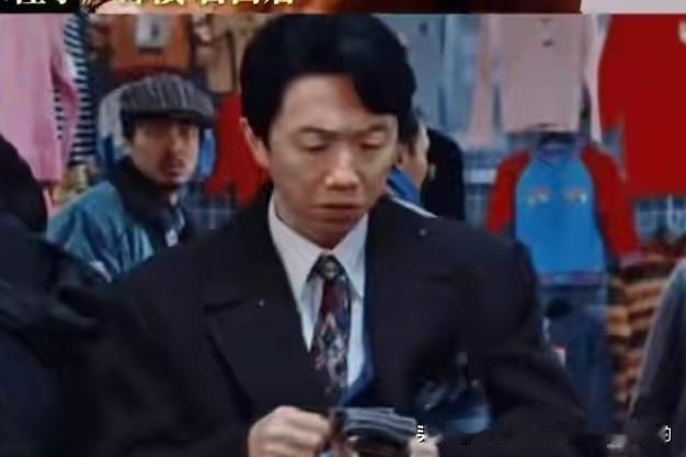 💥作者没有给凶手贴上标准化的标签，也没有强行给未破的案件安上皆大欢喜的结局，只