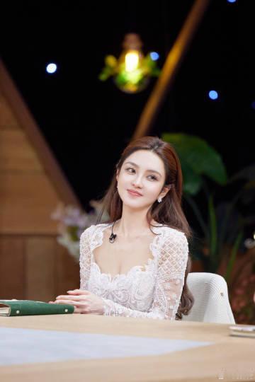 周扬青粉色卡皮巴拉圣诞树  每年的🌲都超级漂亮[打call]  