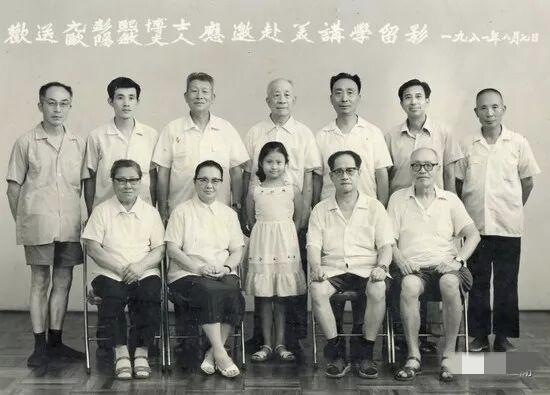 尢彭熙传奇  一
 


尤彭熙在上海滩有“五个第一”的民间说法，涵盖功夫、医学