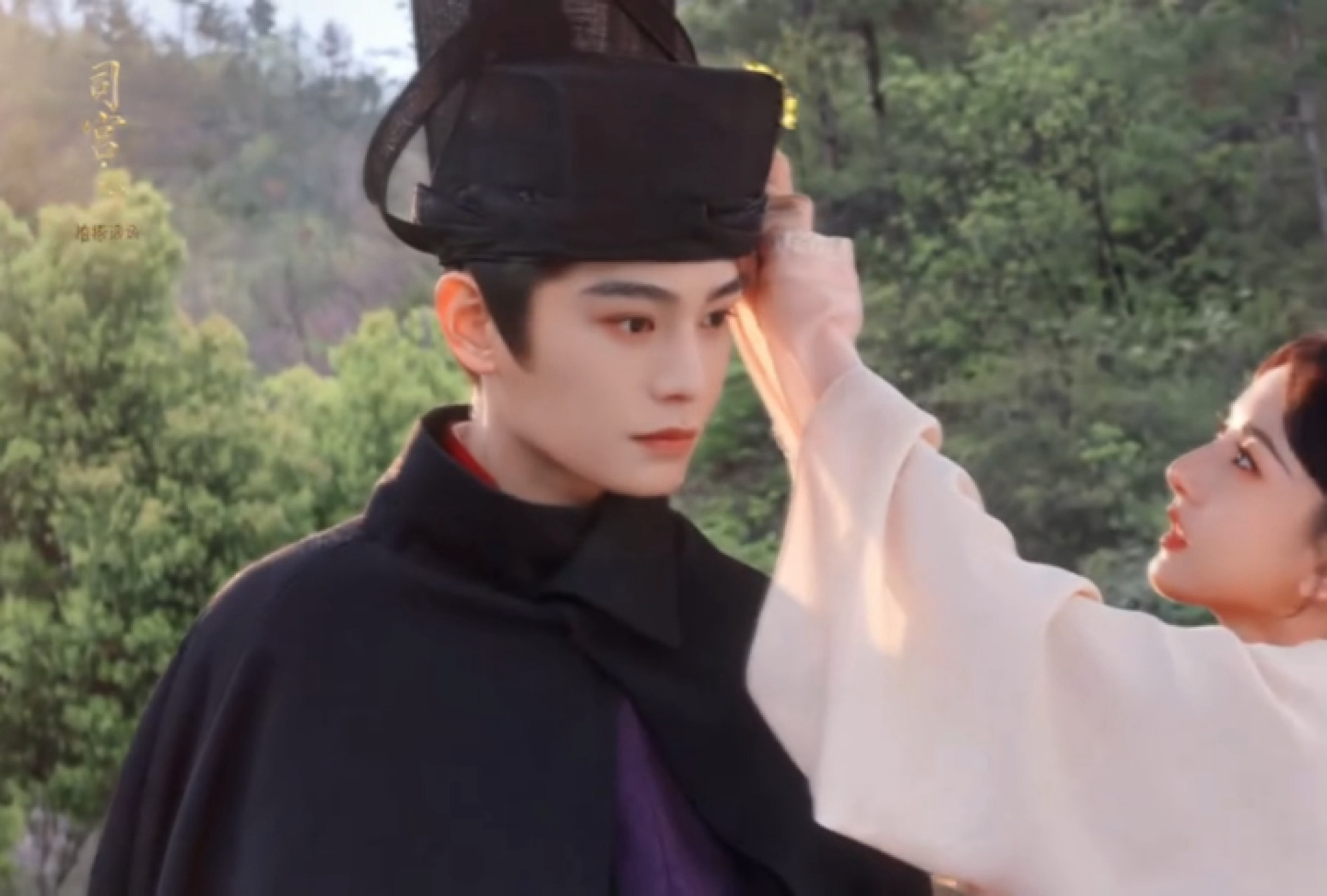 丁禹兮《司宫令》腾讯视频站内预约人数破50万物料景美人也好看，期待和赵皑早日见面