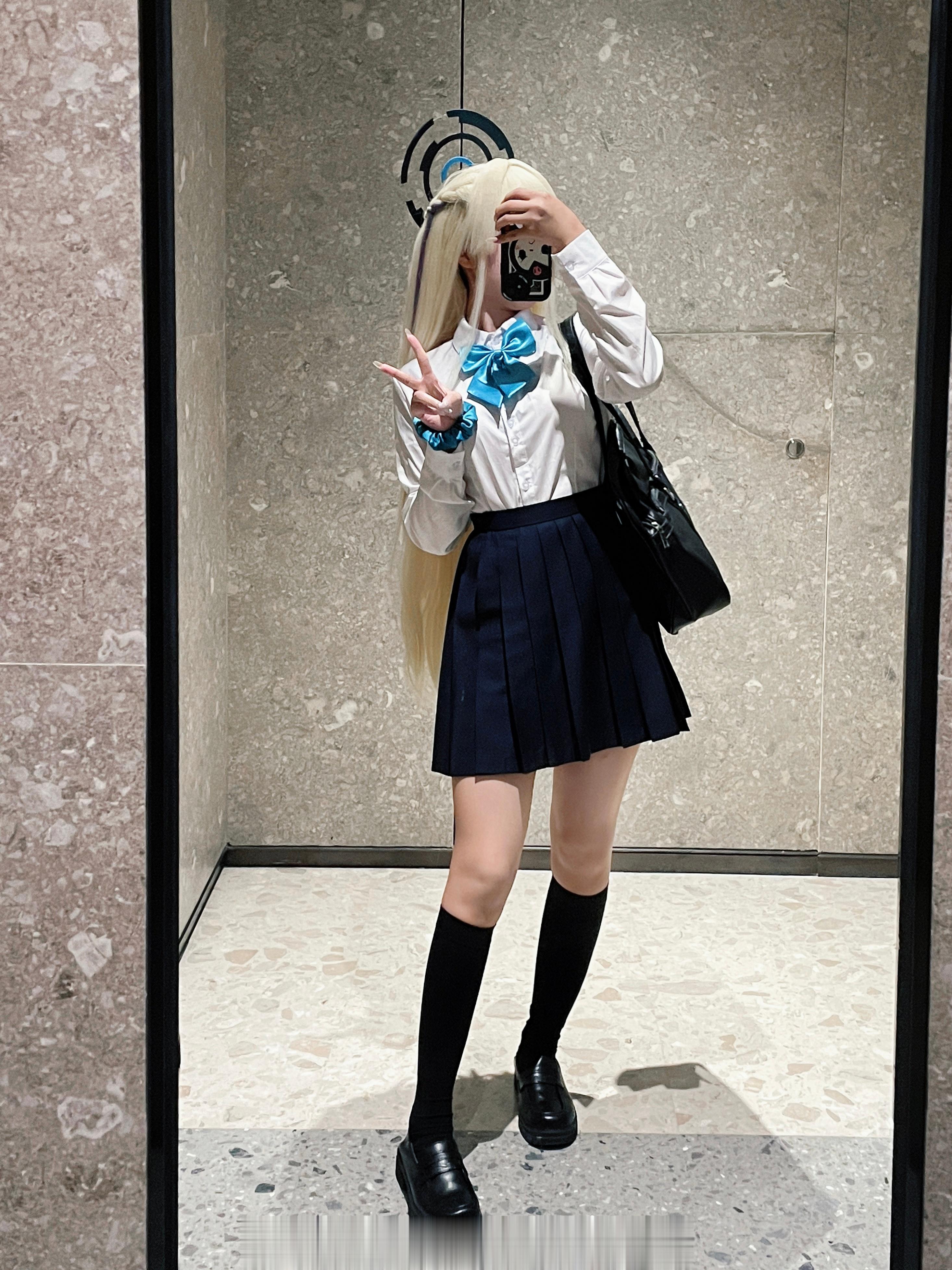 老师晚上好🐰#蔚蓝档案[超话]##飞鸟马时# ​​​
