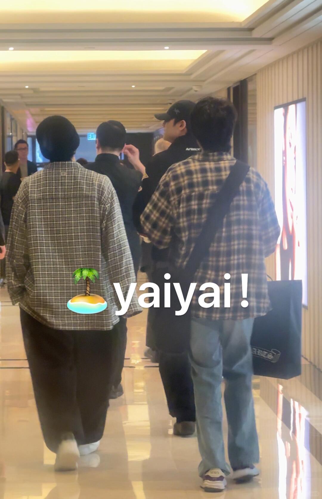 网友香港偶遇seventeen成员尹净汉、金珉奎偶遇自担的好事情什么时候能轮到我