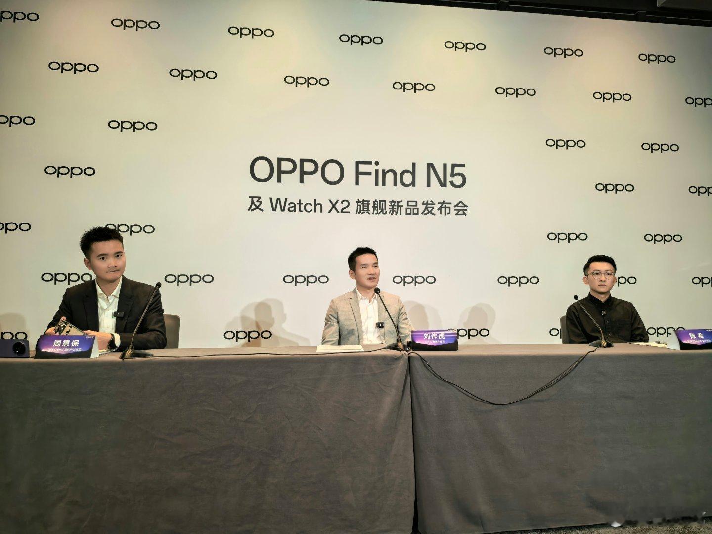 OPPO首席产品官刘作虎说，轻薄会是今年OPPO产品的主旋律。当问到是否OPPO