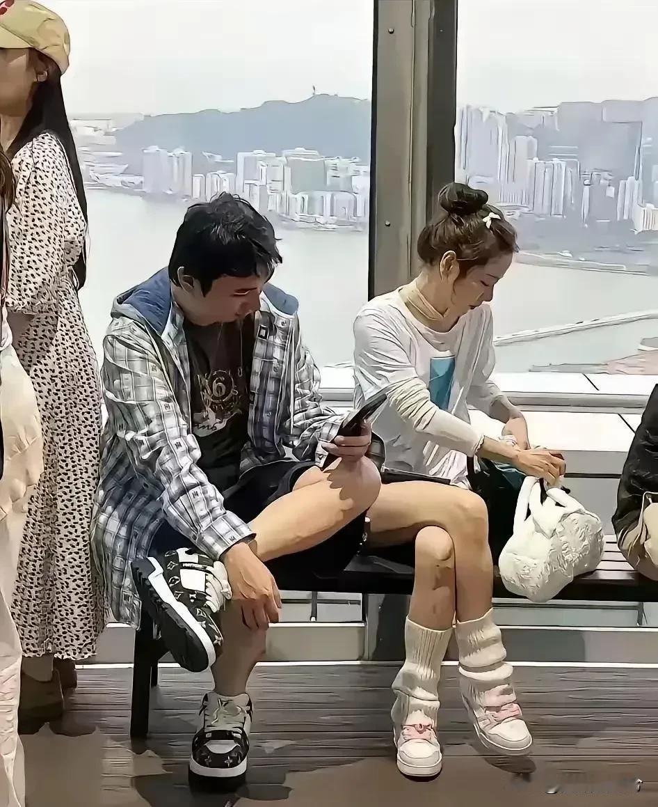 王思聪老师算是活明白了。有钱人结婚比普通人要艰难，自己喜欢的未必能娶，能娶到家的