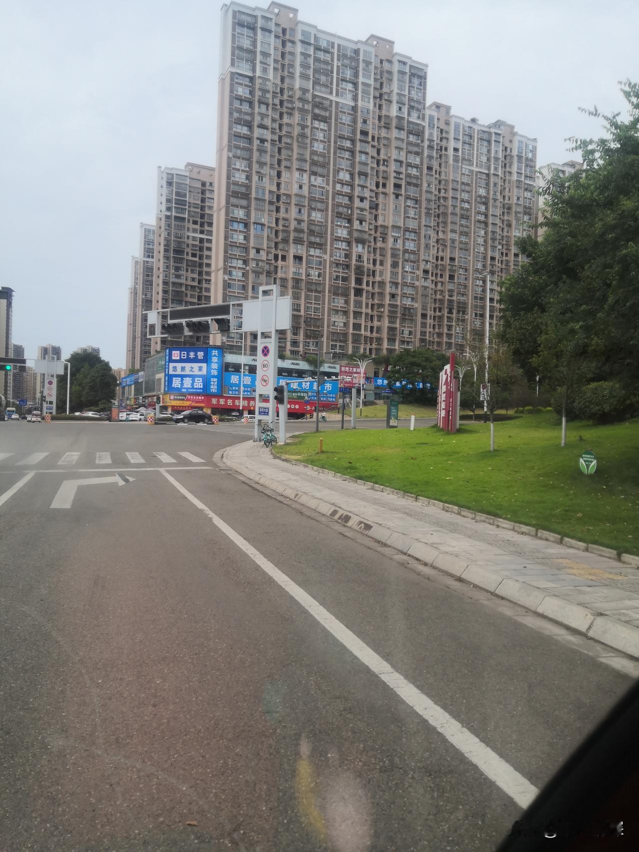资阳市是如何成为成都近郊旅游目的地？近郊两个字，近郊旅游，资阳市是本来就与成都接