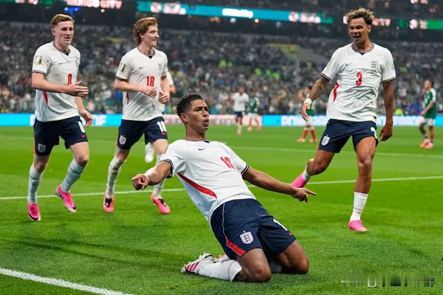 英格兰在世界杯16强赛以3比2淘汰东道主之一墨西哥，晋级八强。
比赛因恶劣天气延