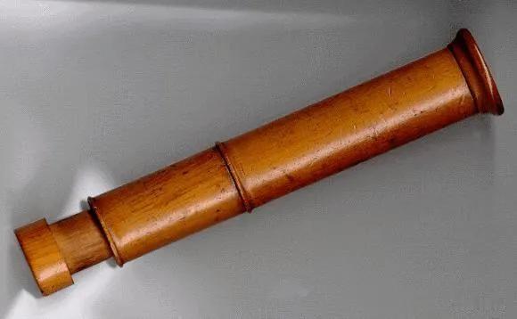 西医离开仪器看不了病吗？最初的西医看病也和中医看病一样靠视、触、叩、听、问。随着
