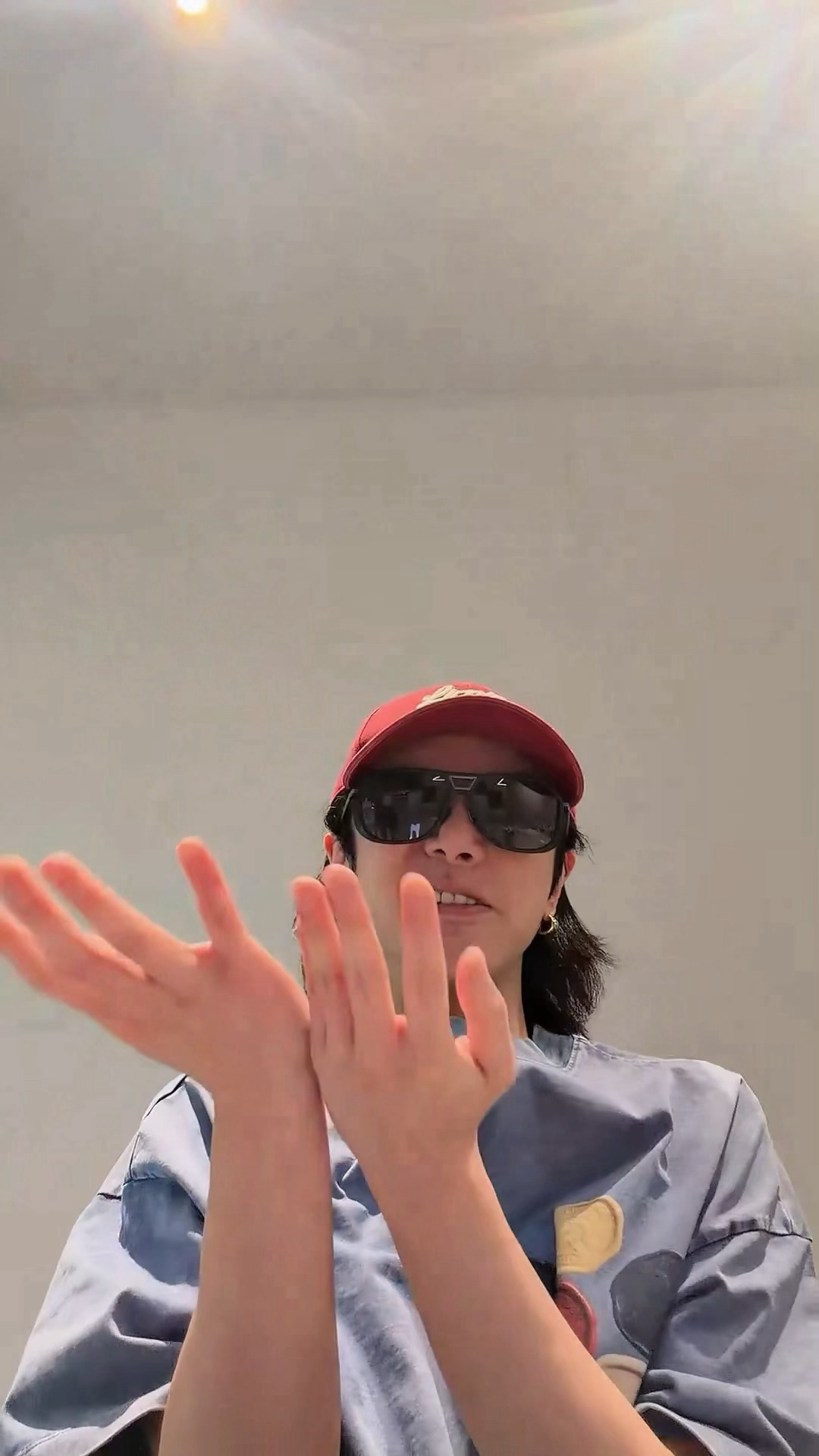 这图再看还是好搞笑 从来没有见过坡坡张牙舞爪的样子[泪奔][泪奔][泪奔]  匆